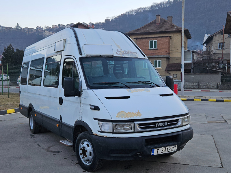 Iveco Daily пътнически, снимка 10 - Бусове и автобуси - 45416646