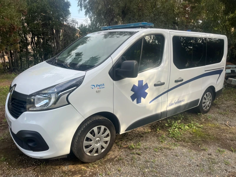 Renault Trafic 1.6/145/НАПЪЛНО ОБОРУДВАНА/ТОП, снимка 8 - Бусове и автобуси - 48329253