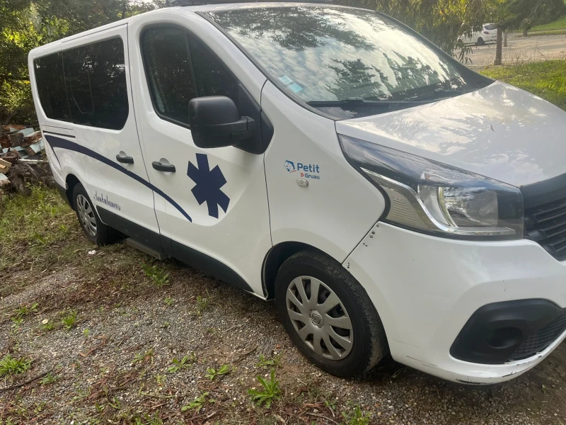 Renault Trafic 1.6/145/НАПЪЛНО ОБОРУДВАНА/ТОП, снимка 6 - Бусове и автобуси - 48329253