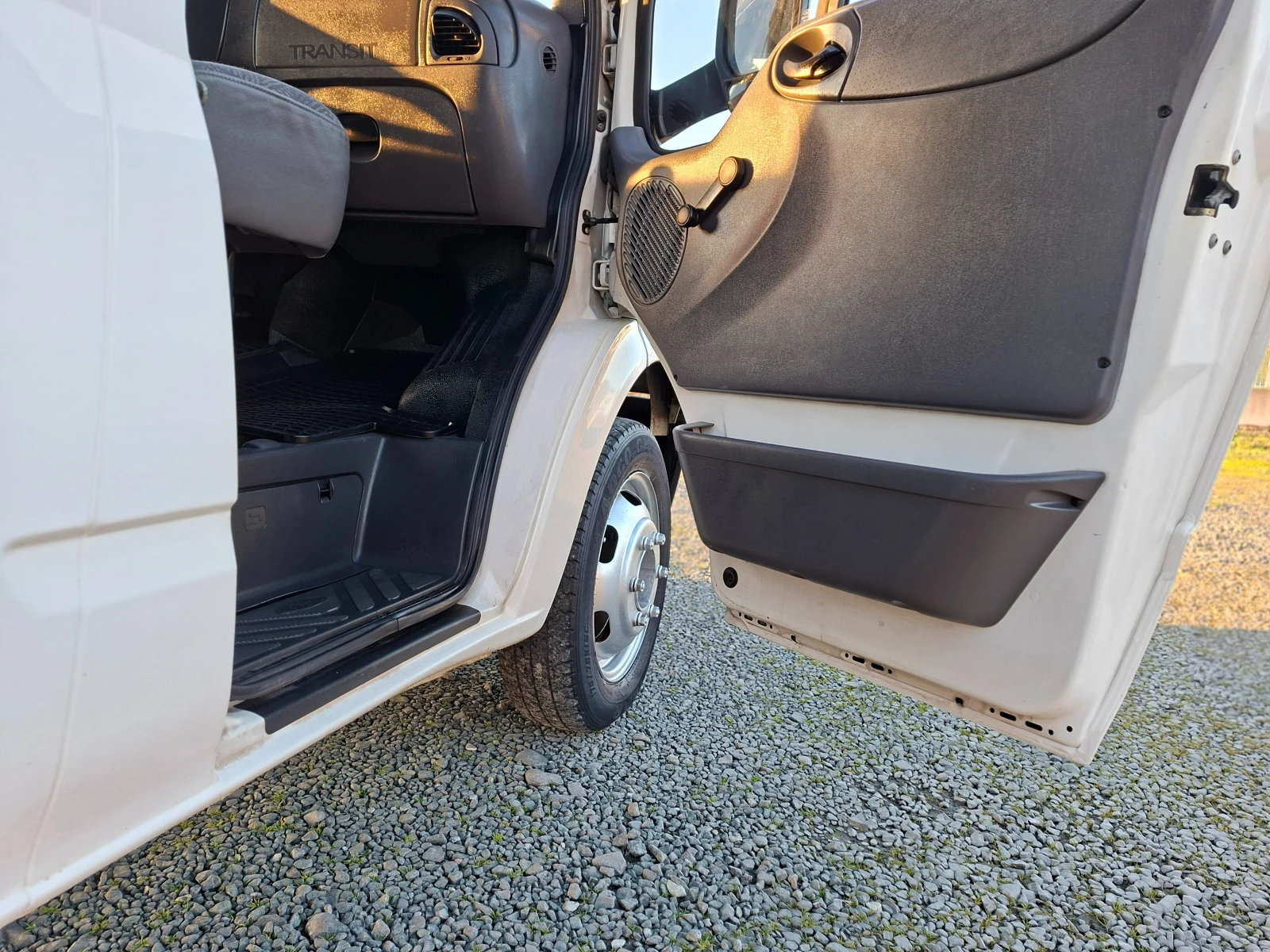 Ford Transit 2.4TD 125k.c. | Mobile.bg   11