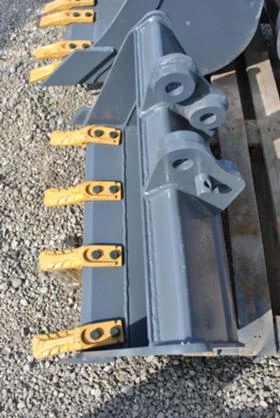 Допълнително оборудване Друг вид ЧИСТО НОВА КОФА ЗА МИНИ БАГЕР 60СМ., снимка 1