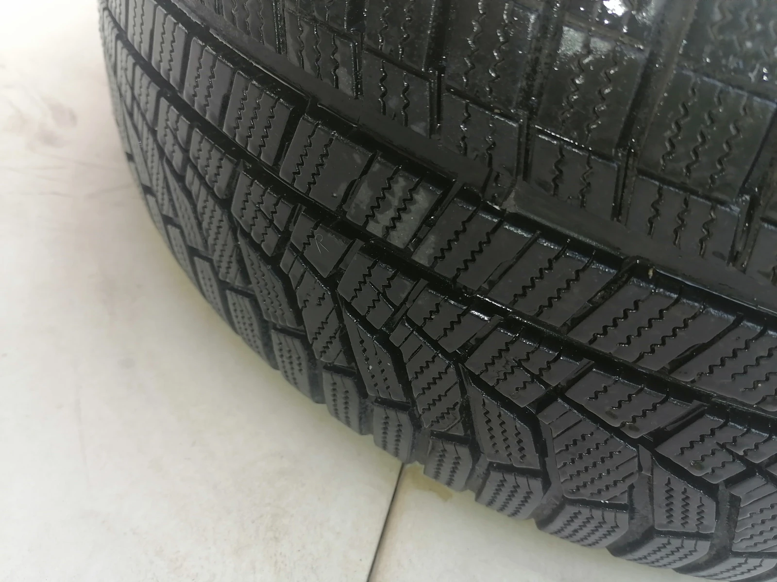 Гуми с джанти Hankook 245/40R20, снимка 6 - Гуми и джанти - 55792097