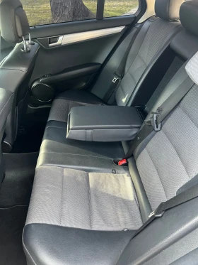 Mercedes-Benz C 220, снимка 13
