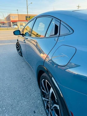 Toyota Prius XSE Premium FWD, снимка 8