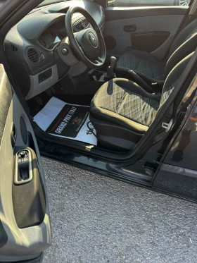 Renault Clio 1.2i, КЛИМАТИК, ПАРКТРОНИК , снимка 9
