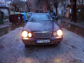 Mercedes-Benz E 270 2.7 CDI Ръчка , снимка 1