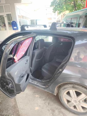 Renault Megane - 1999 лв. / 1022.07 € - 78182433 4