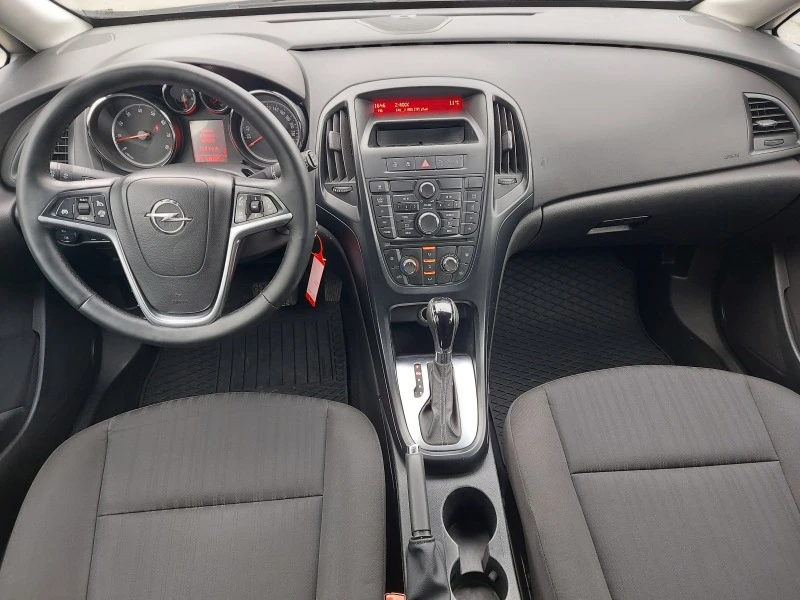 Opel Astra 1.4 i , АВТОМАТИК, снимка 9 - Автомобили и джипове - 44780135