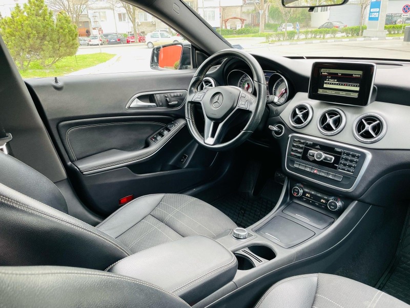 Mercedes-Benz CLA 220 CLA 220 170 к.с. 2014г, снимка 15 - Автомобили и джипове - 45358491