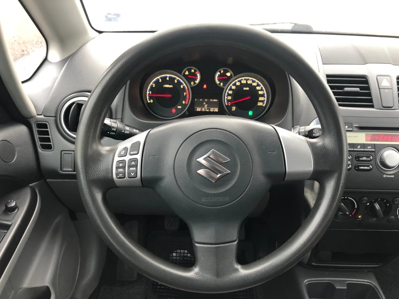 Suzuki SX4 1.6i, 4X4, Facelift, снимка 9 - Автомобили и джипове - 48526571