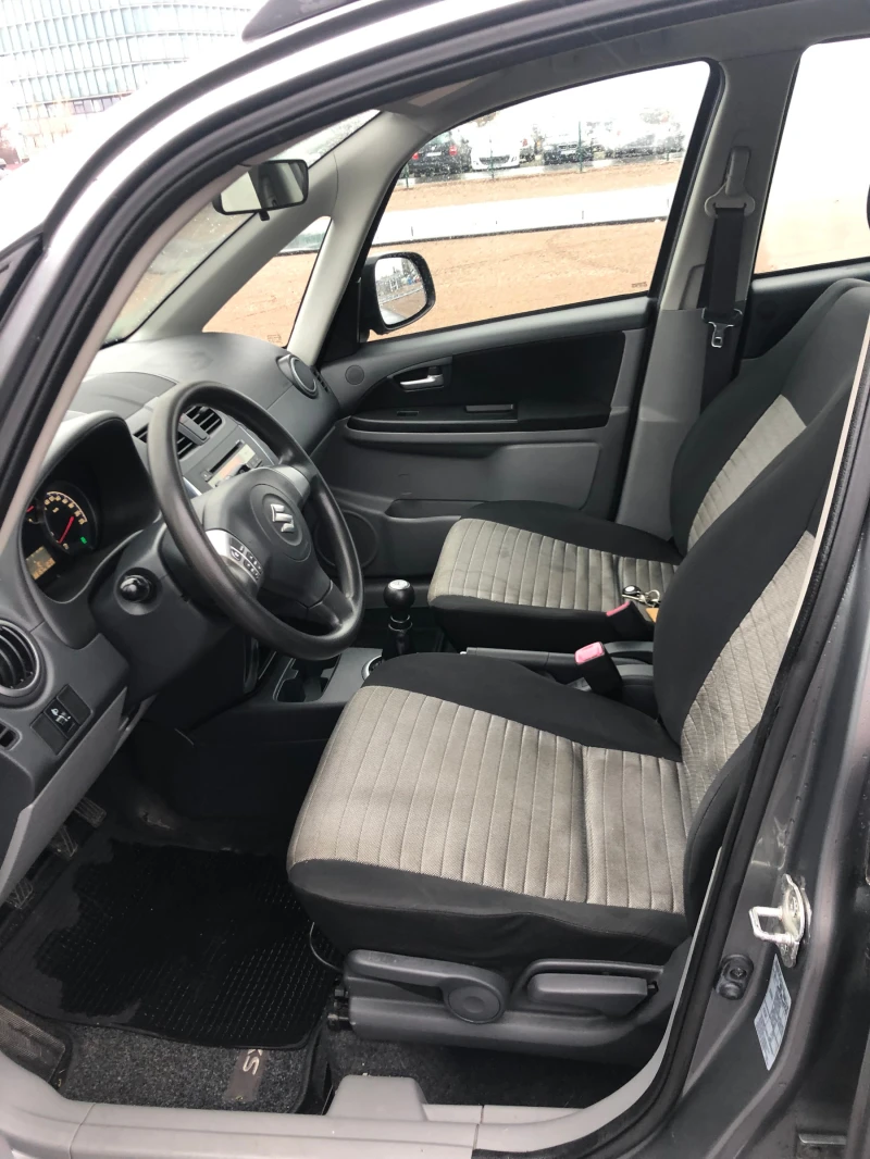 Suzuki SX4 1.6i, 4X4, Facelift, снимка 10 - Автомобили и джипове - 48526571