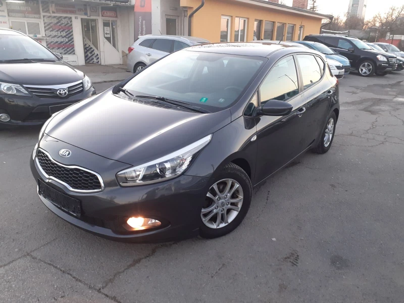 Kia Ceed  1.4I EDITION 6 CKOROCTI, снимка 1 - Автомобили и джипове - 49375254