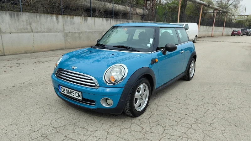 Mini One Automatic, снимка 1 - Автомобили и джипове - 49578333