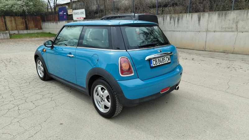 Mini One Automatic, снимка 3 - Автомобили и джипове - 49578333