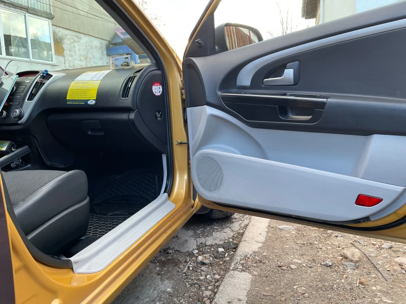 Kia Ceed TAXI , снимка 13 - Автомобили и джипове - 52960261