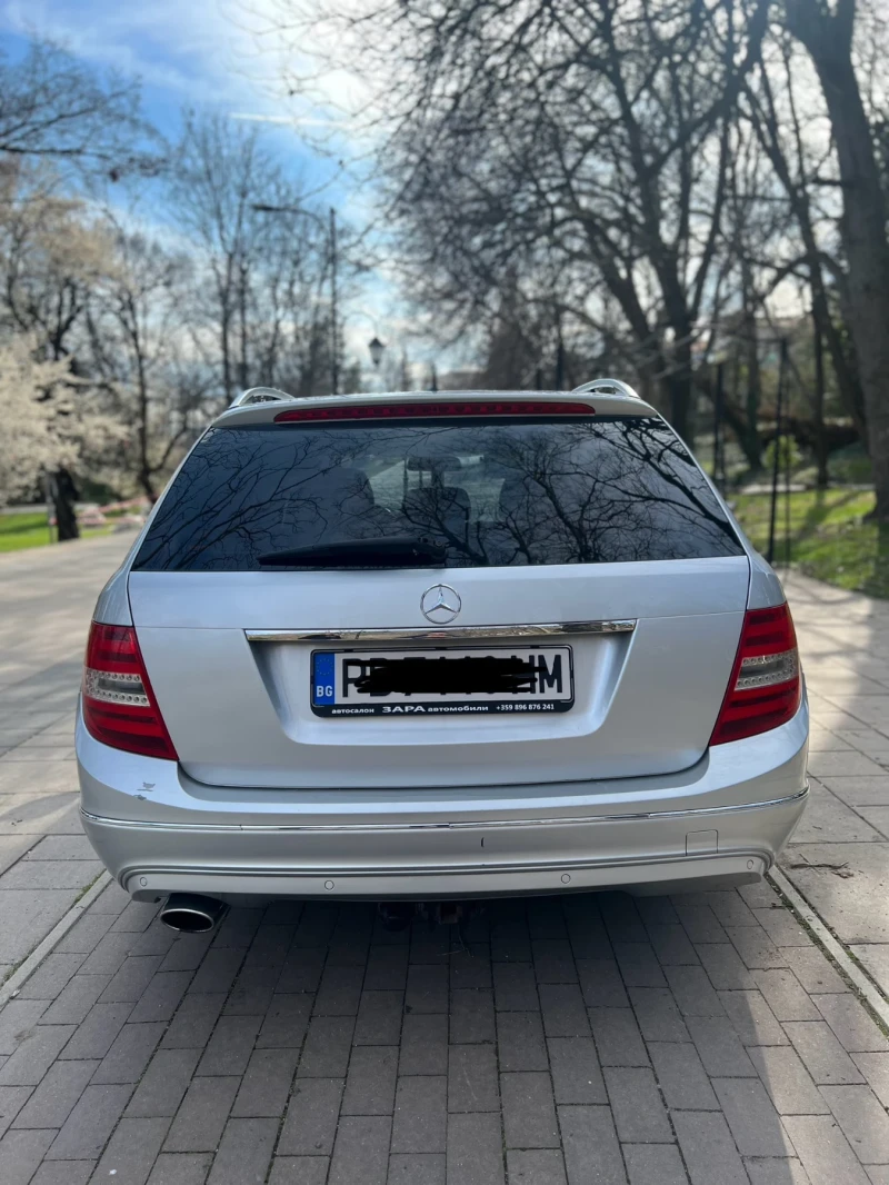 Mercedes-Benz C 220, снимка 4 - Автомобили и джипове - 50607002