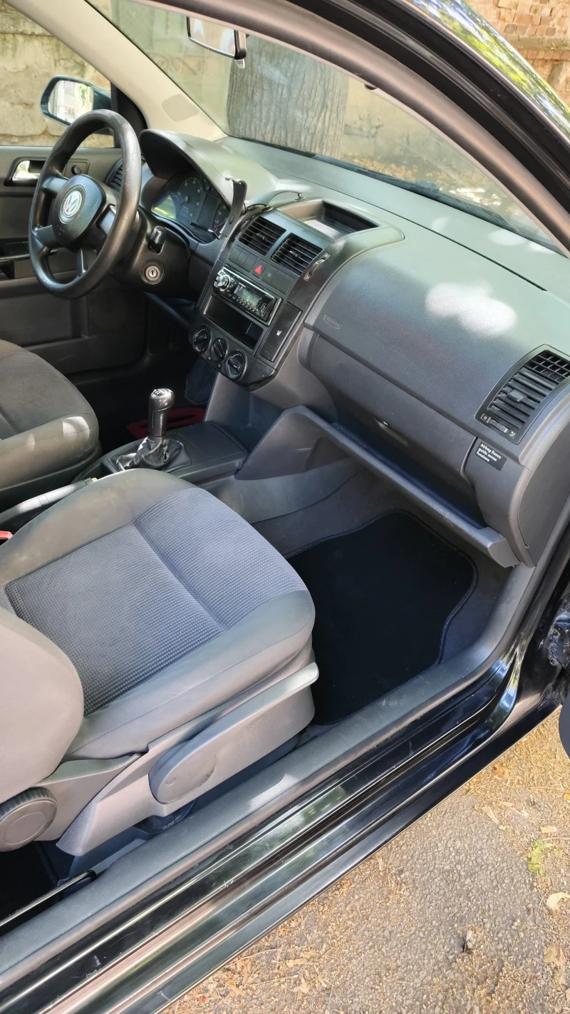 VW Polo, снимка 10 - Автомобили и джипове - 52825411