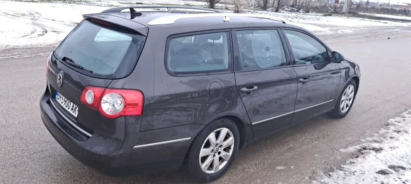 VW Passat, снимка 5 - Автомобили и джипове - 53210193