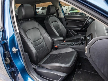 VW Jetta EXECLINE* ОБДУХ* ПОДГРЕВИ* BEATS* АМБИЕНТ* DIGITAL, снимка 8 - Автомобили и джипове - 54141519