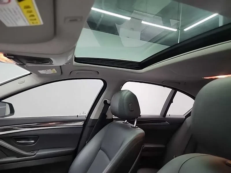 BMW 528 I xDrive, снимка 14 - Автомобили и джипове - 55146011