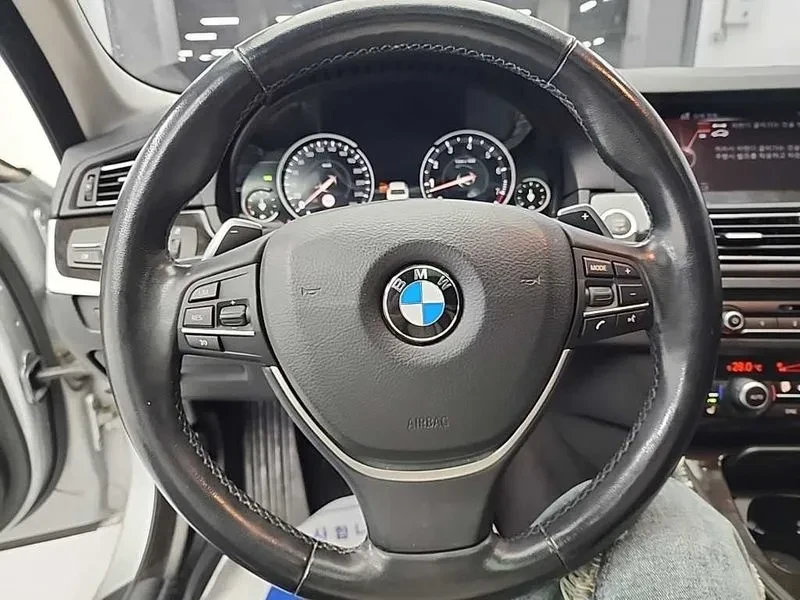 BMW 528 I xDrive, снимка 9 - Автомобили и джипове - 55146011