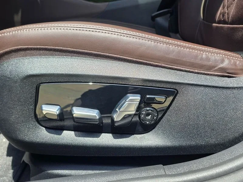 BMW 530 I Luxury, снимка 11 - Автомобили и джипове - 55748030