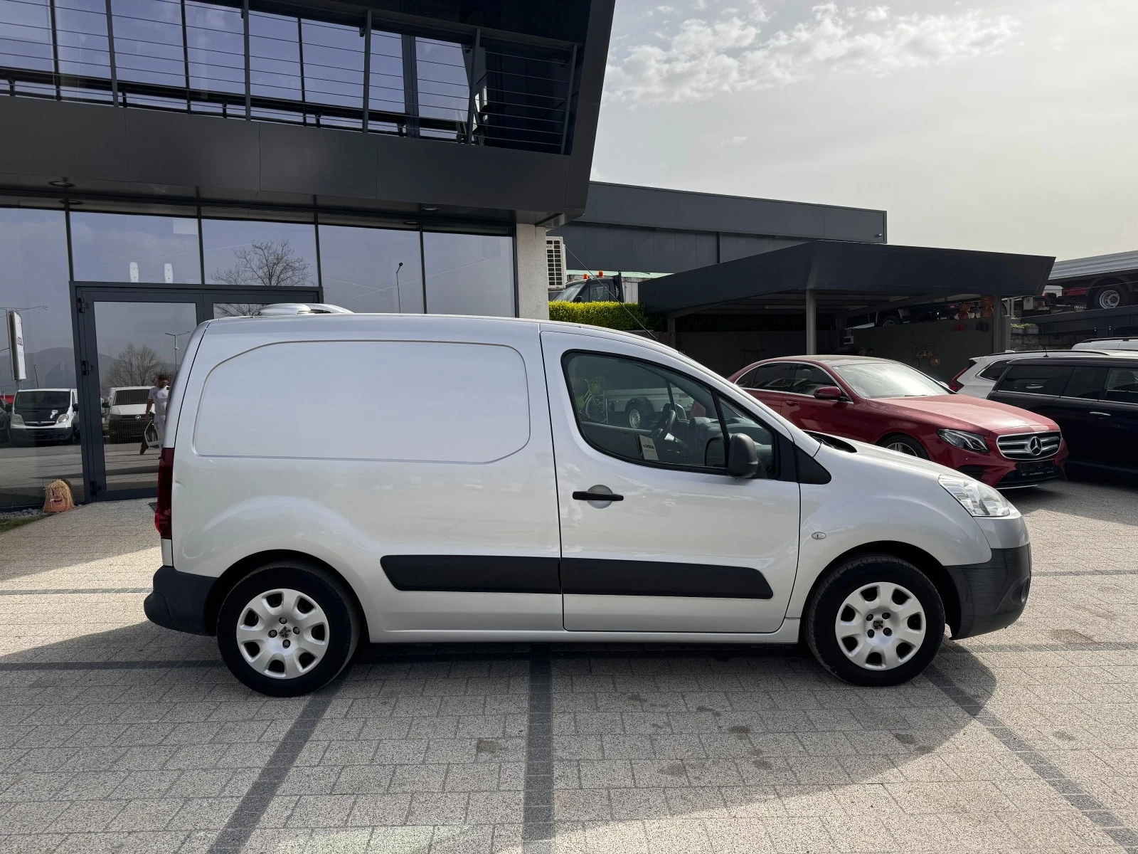 Peugeot Partner 1.6HDI Климатик  - изображение 6