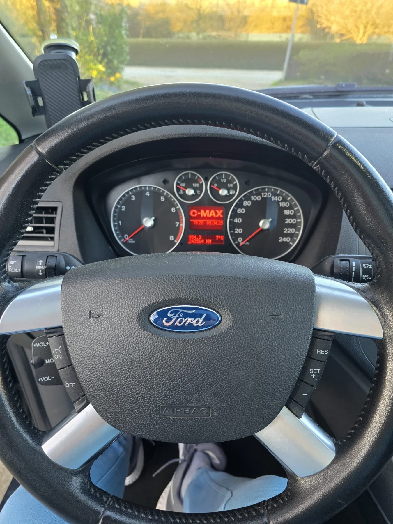 Ford C-max Ford C-Max 1.8 Бензин - изображение 3