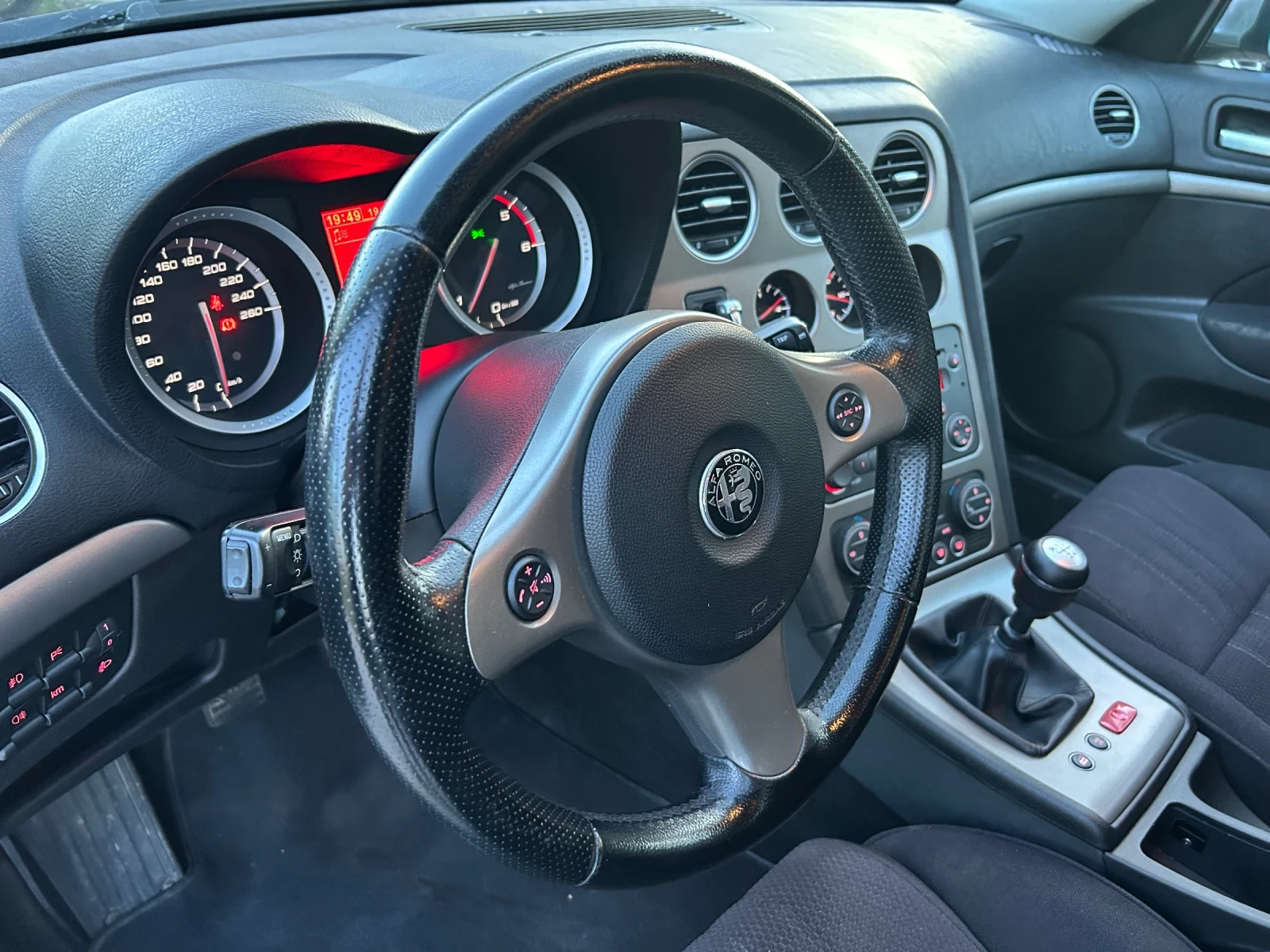 Alfa Romeo 159  - изображение 10