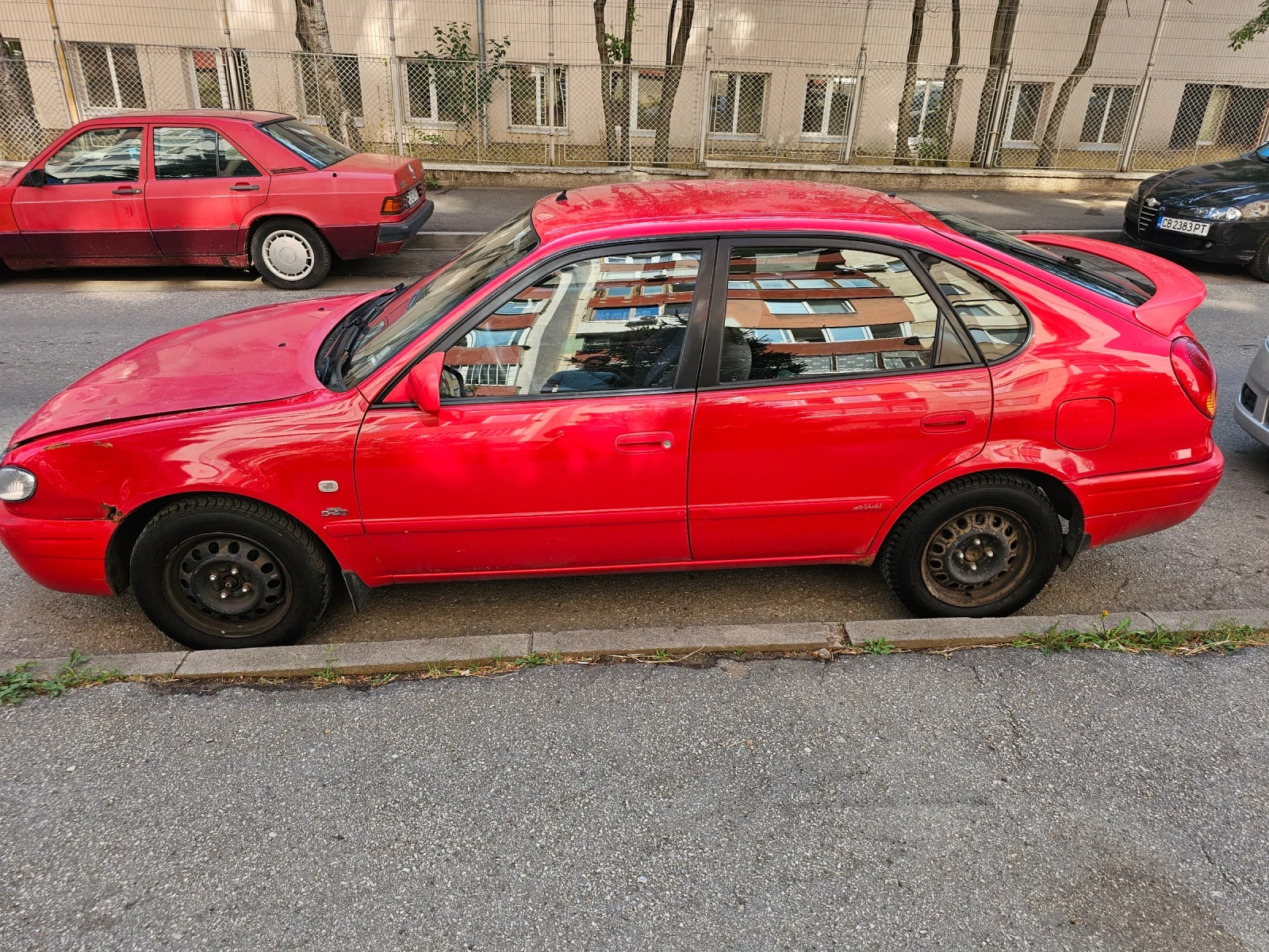 Toyota Corolla Liftback 2.0 D4D - изображение 4