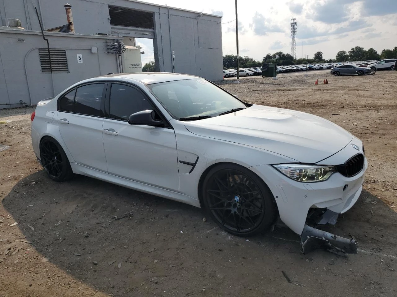 BMW M3 АВТОФИНАНСИРАНЕ - изображение 4