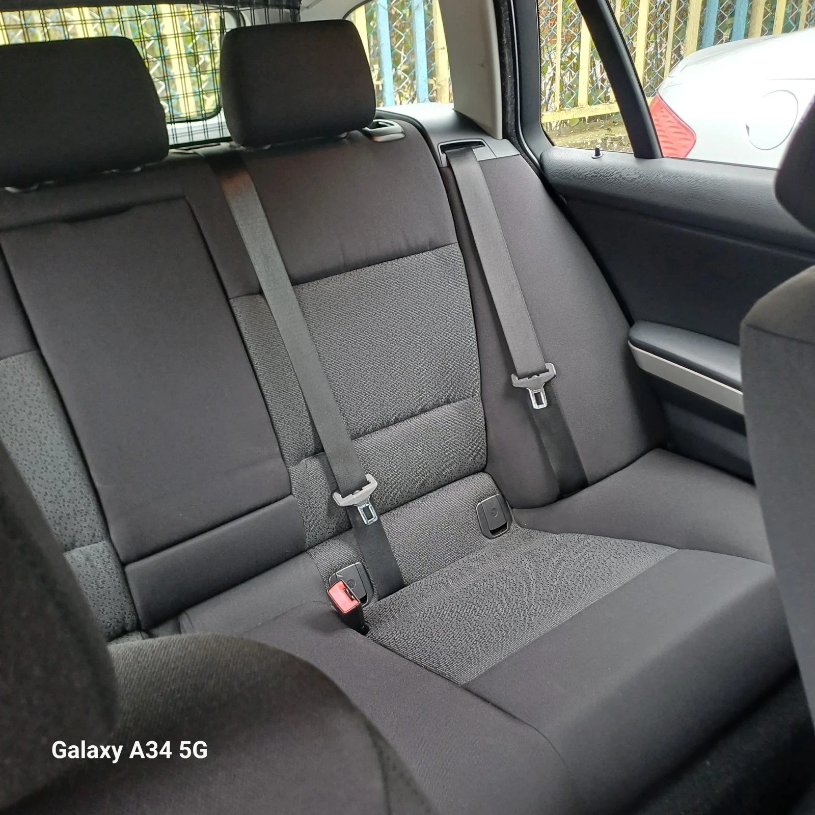 BMW 320  - изображение 6