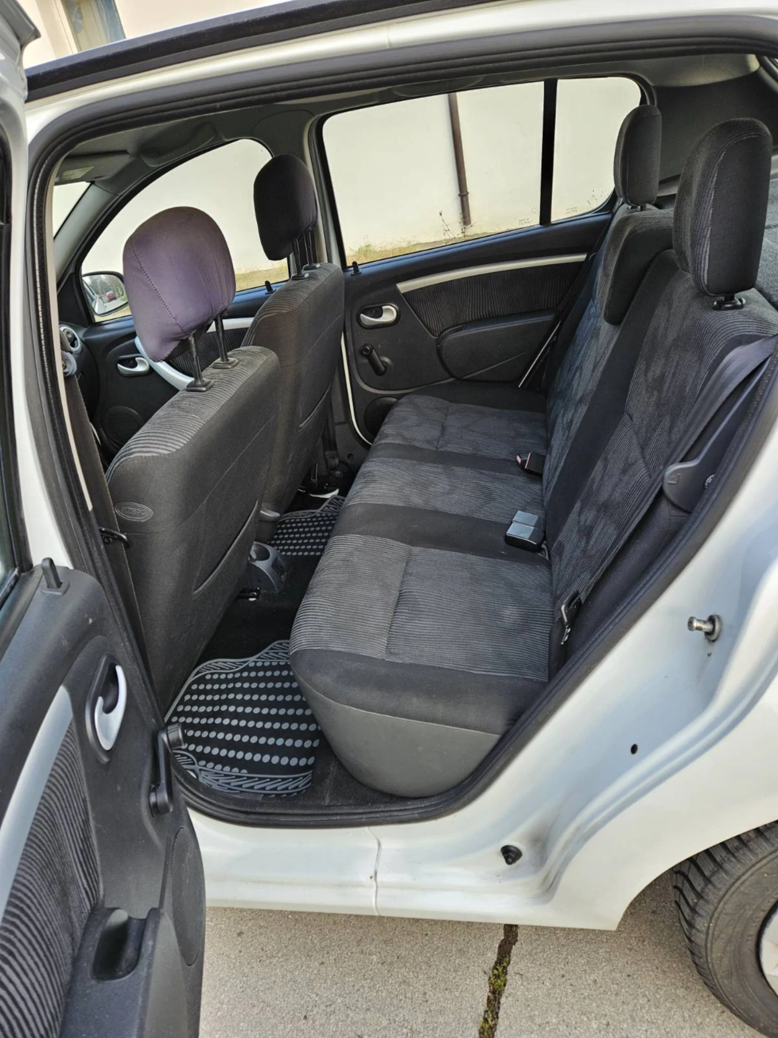 Dacia Sandero | Mobile.bg � ����������� 5