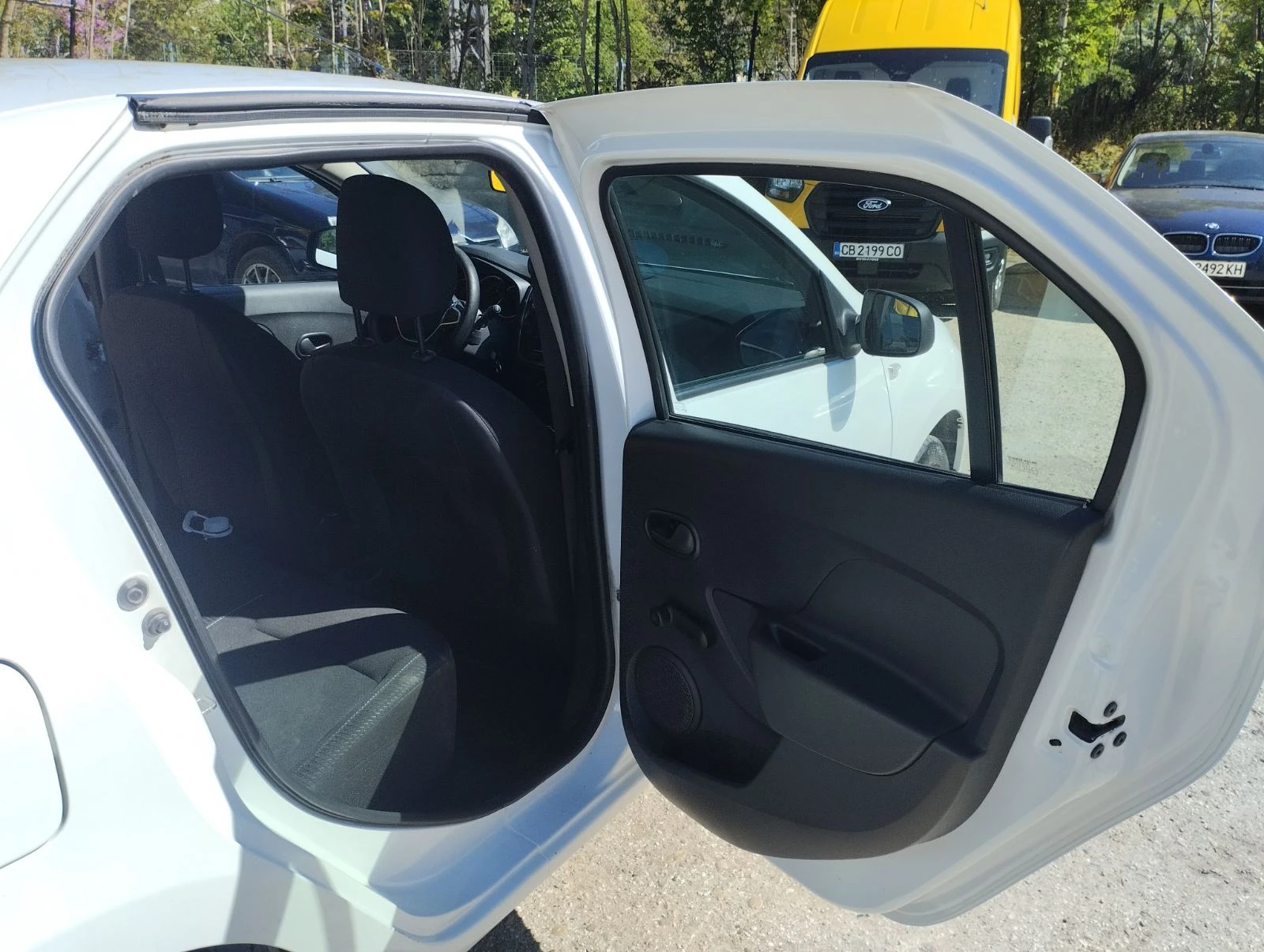 Dacia Logan 1, 5 dci, снимка 9 - Автомобили и джипове - 54364496