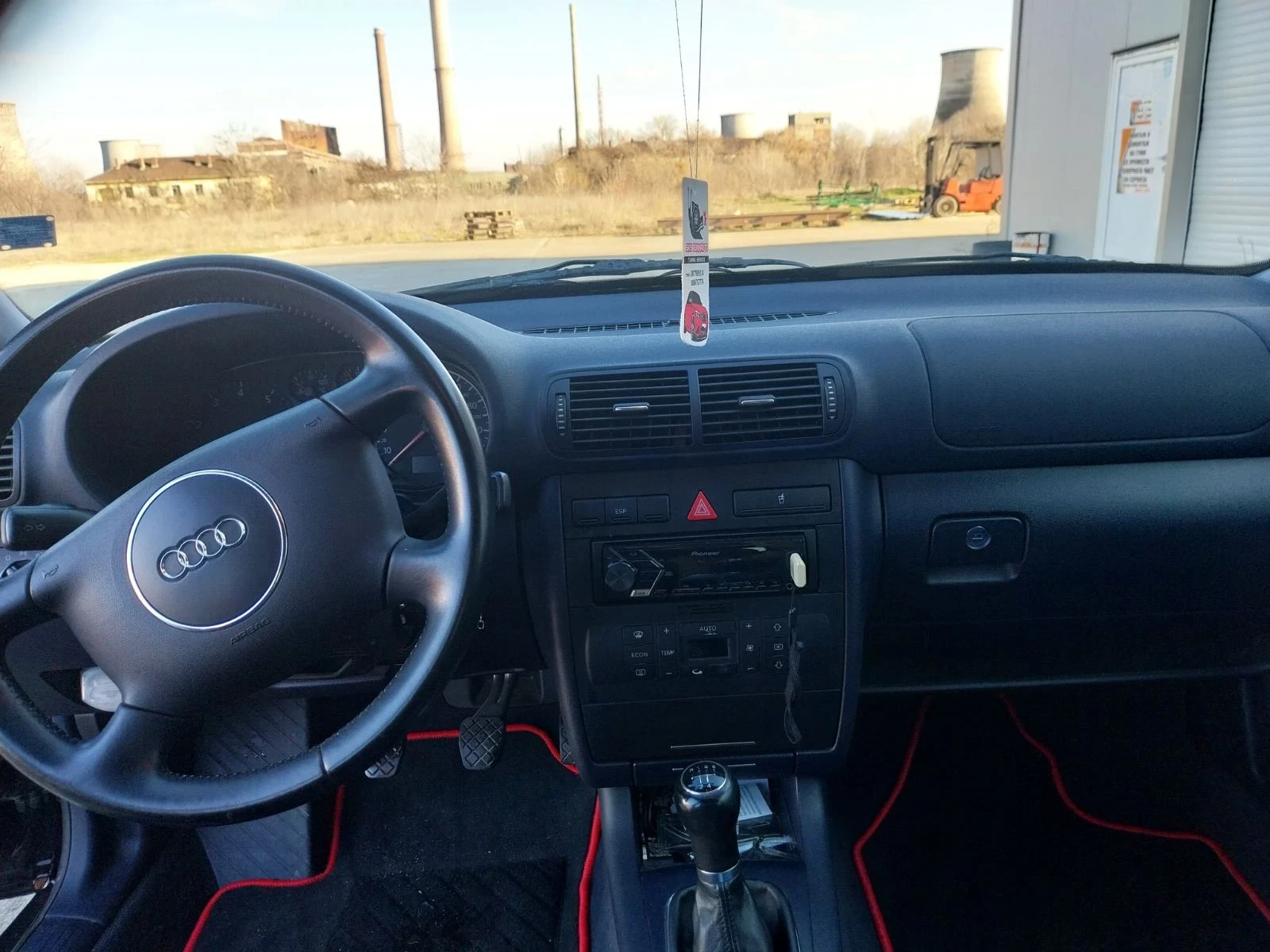 Audi A3 1.8T, снимка 7 - Автомобили и джипове - 54495311