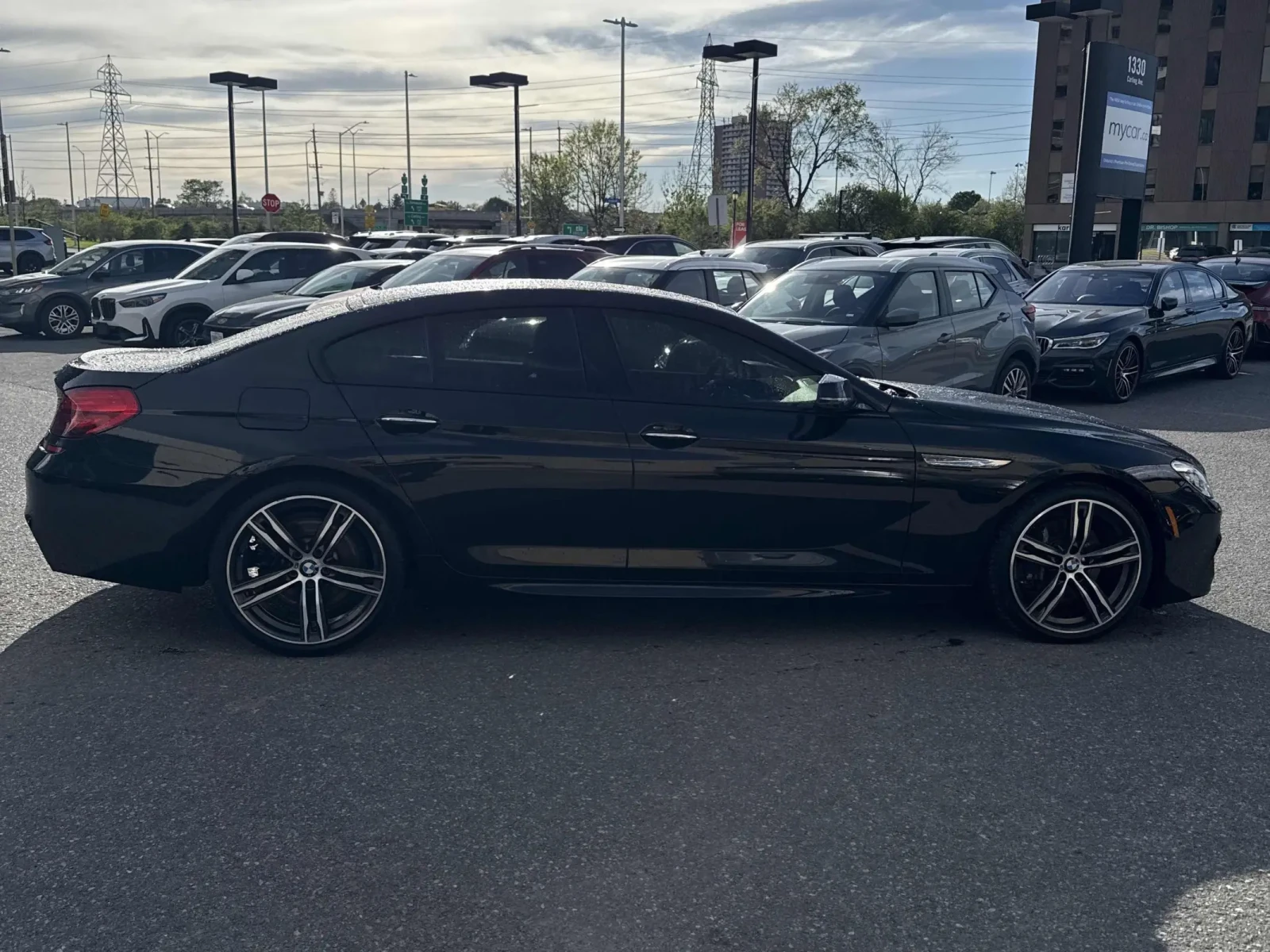 BMW 650 i xDrive Gran Coupe * V8 * ОБДУХВАНЕ * CARFAX, снимка 4 - Автомобили и джипове - 54839819
