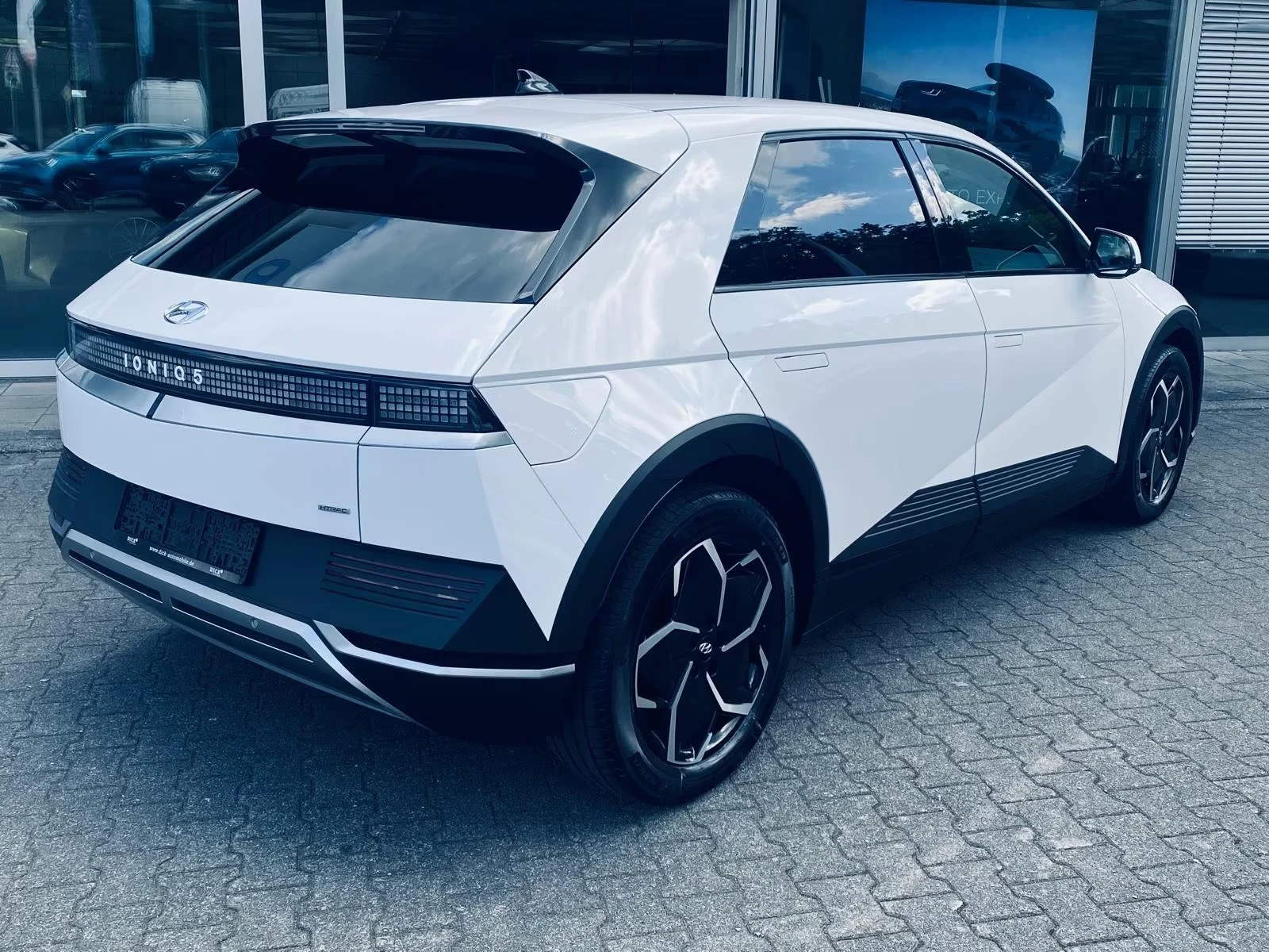 Hyundai Ioniq 5 4WD* Techniq* NAVI* LED, снимка 7 - Автомобили и джипове - 54995602