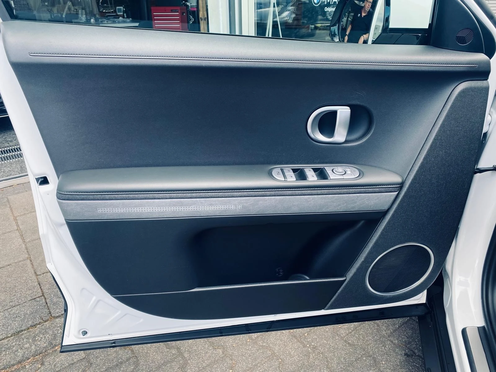 Hyundai Ioniq 5 4WD* Techniq* NAVI* LED, снимка 12 - Автомобили и джипове - 54995602