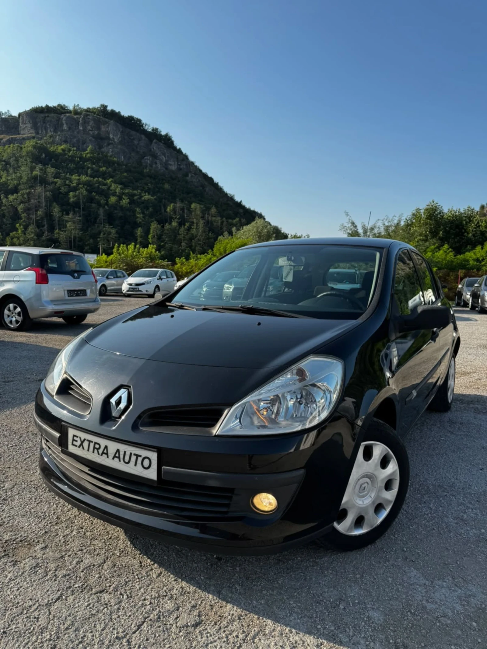 Renault Clio 1.2i, КЛИМАТИК, ПАРКТРОНИК , снимка 17 - Автомобили и джипове - 55227724