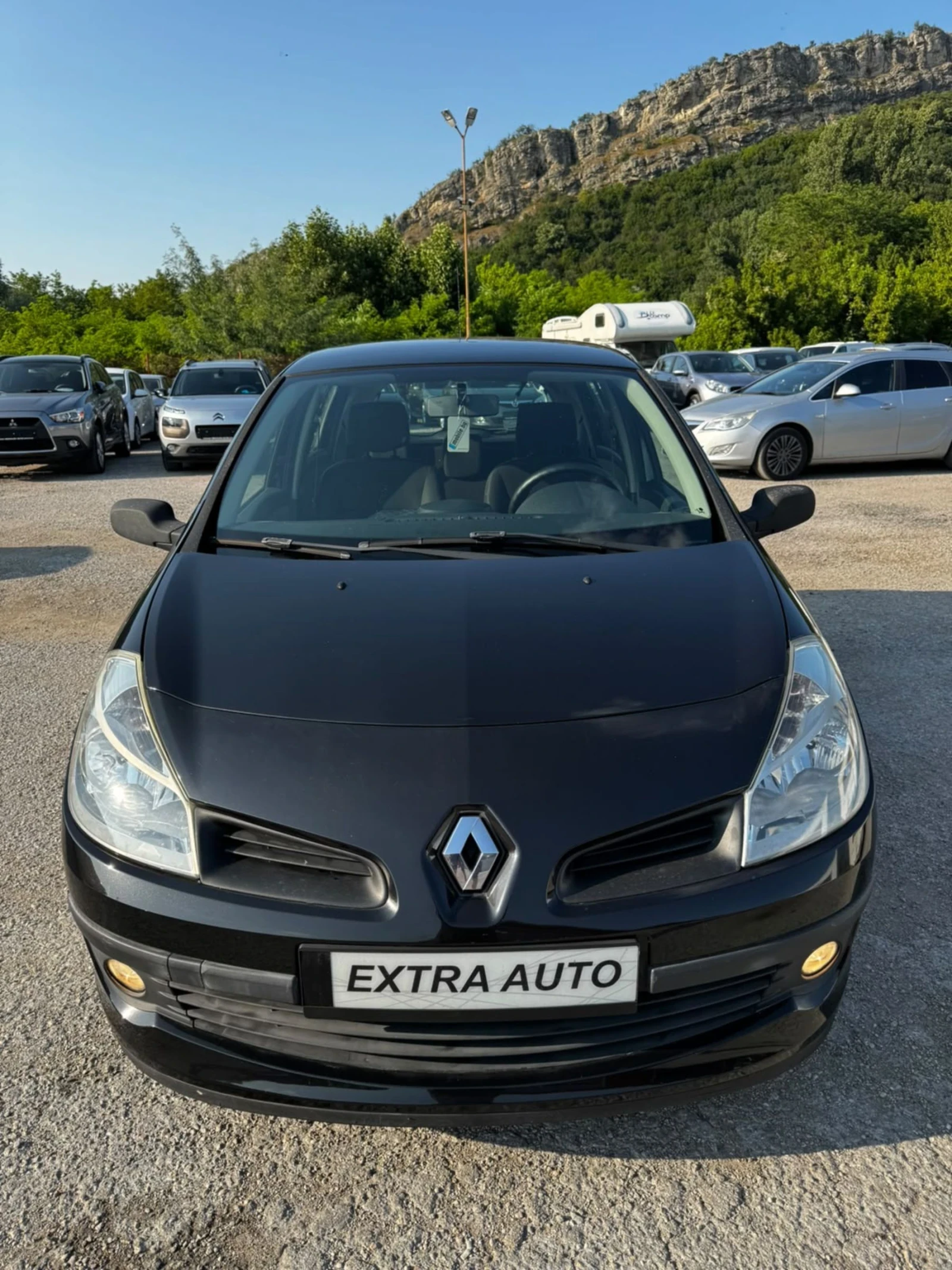 Renault Clio 1.2i, КЛИМАТИК, ПАРКТРОНИК , снимка 7 - Автомобили и джипове - 55227724