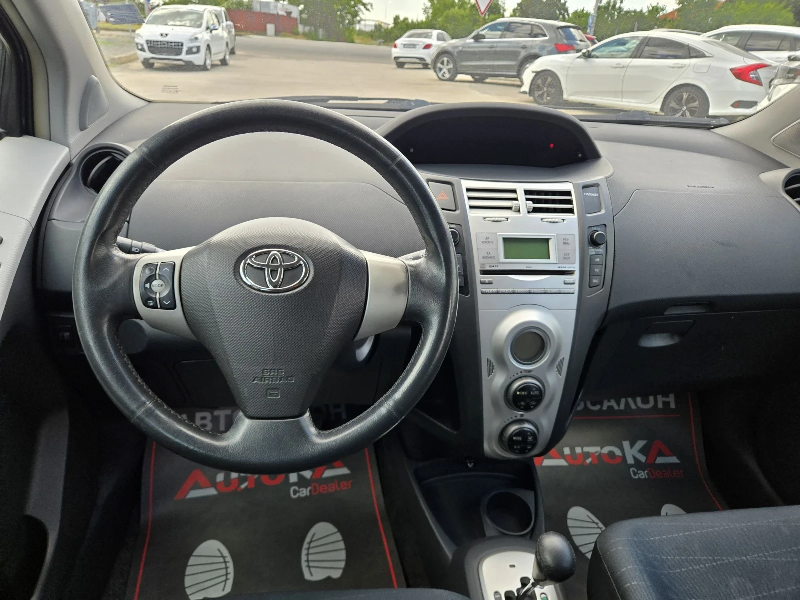Toyota Yaris 1.4D4D-90кс= АВТОМАТ= КЛИМАТРОНИК= KEYLESS, снимка 11 - Автомобили и джипове - 55234058