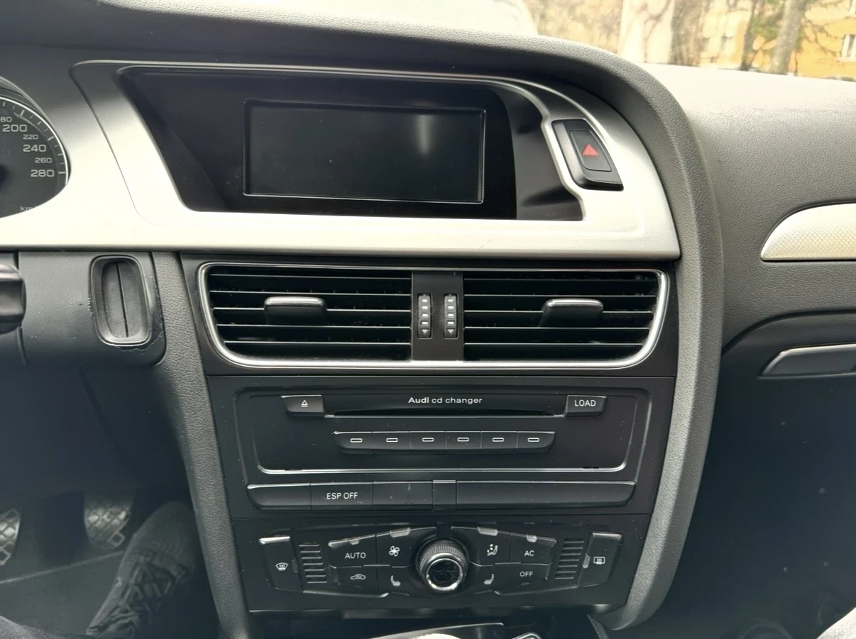 Audi A4, снимка 5 - Автомобили и джипове - 55236090