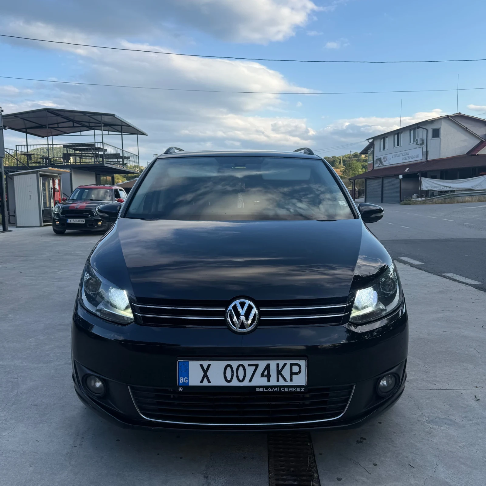 VW Touran, снимка 16 - Автомобили и джипове - 55269977