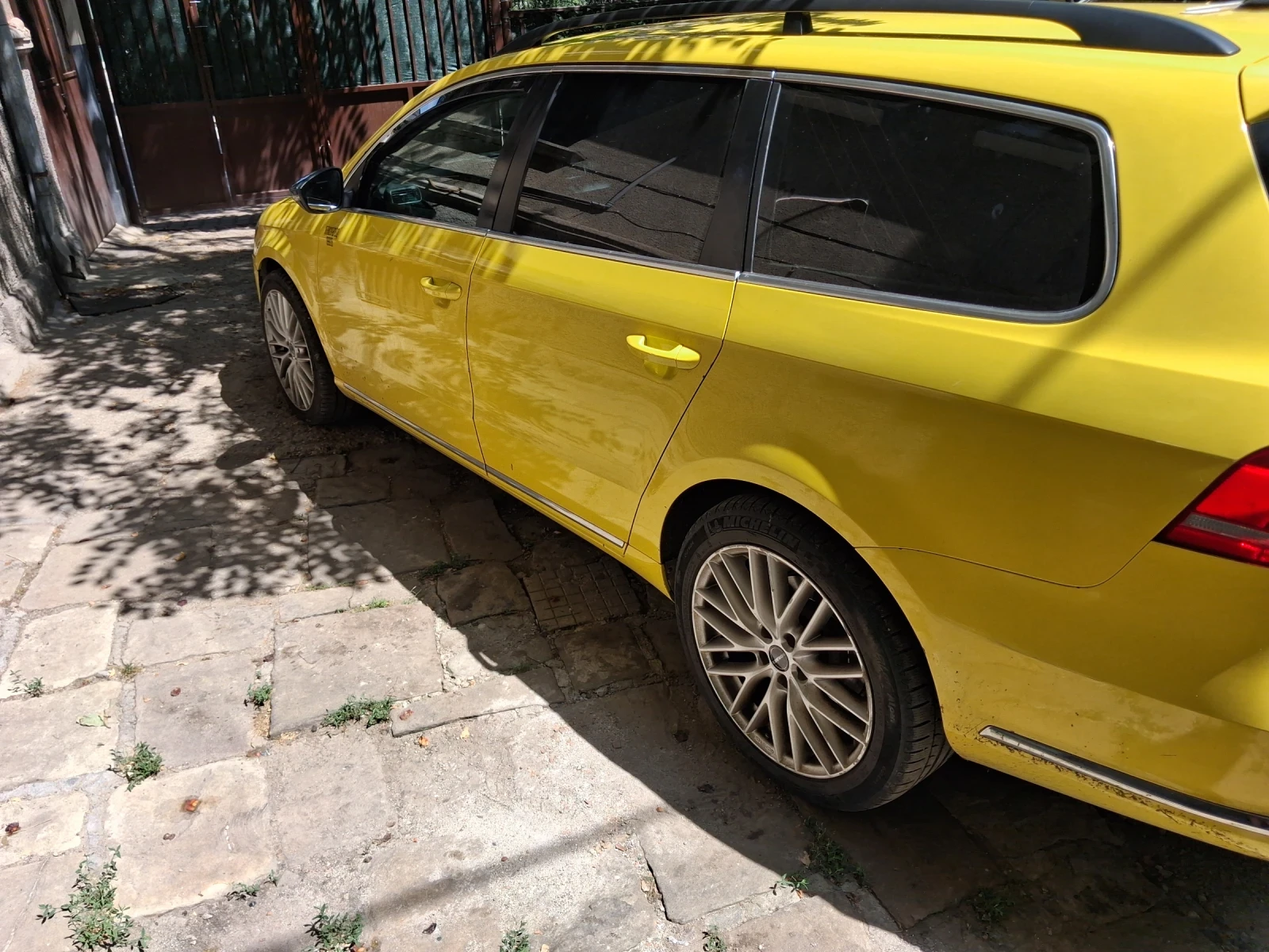 VW Passat B7 МЕТАН, снимка 3 - Автомобили и джипове - 55298428
