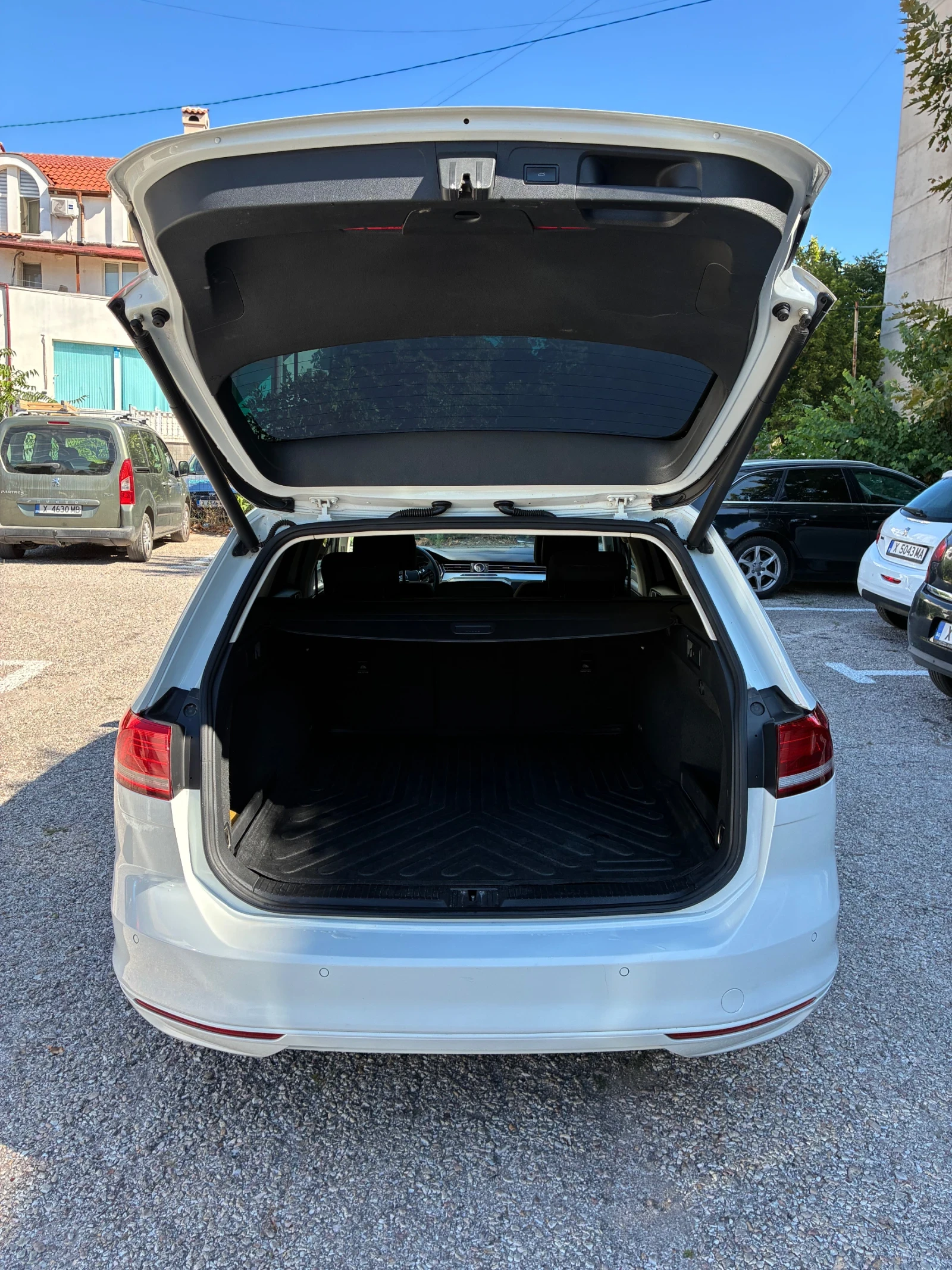 VW Passat, снимка 5 - Автомобили и джипове - 55681864