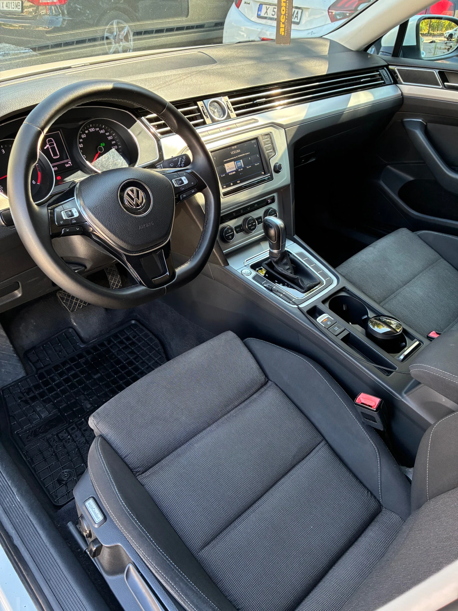 VW Passat, снимка 6 - Автомобили и джипове - 55681864