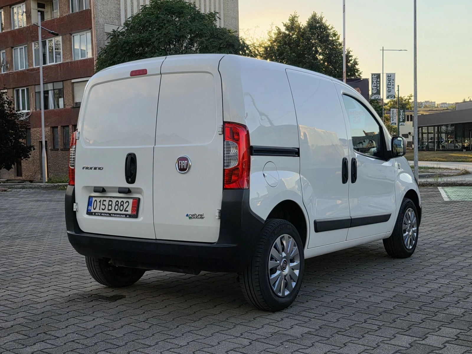 Fiat Fiorino 1.4 Метан   Клима   117 хил. км, снимка 4 - Автомобили и джипове - 56107554