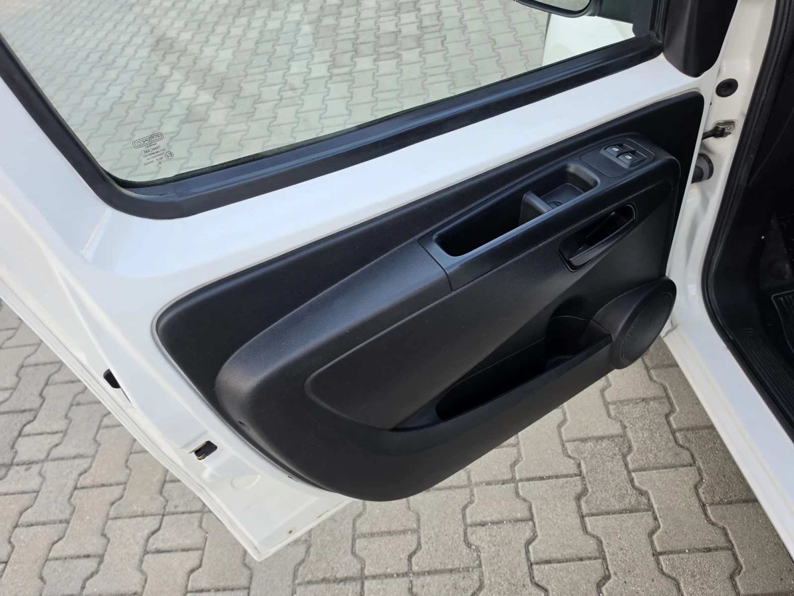 Fiat Fiorino 1.4 Метан   Клима   117 хил. км, снимка 15 - Автомобили и джипове - 56107554