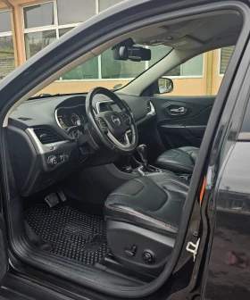 Jeep Cherokee 3.2 V6 Trailhawk 4x4  | Mobile.bg � ����� ������ 7