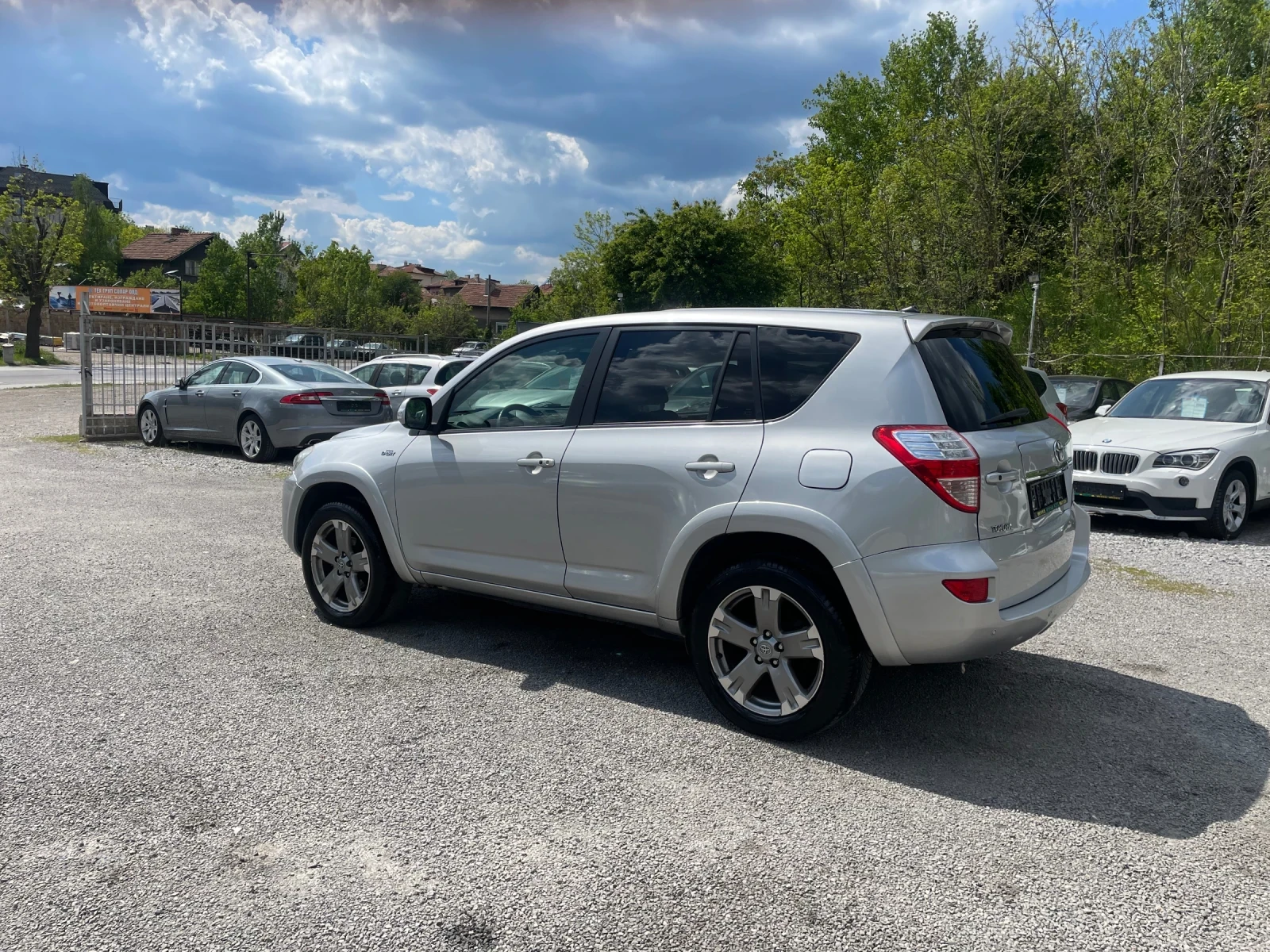 Toyota Rav4 2.2 DIZEL , АВТОМАТ, 4x4, НАВИГАЦИЯ, КОЖА, ПОДГРЕВ - изображение 3